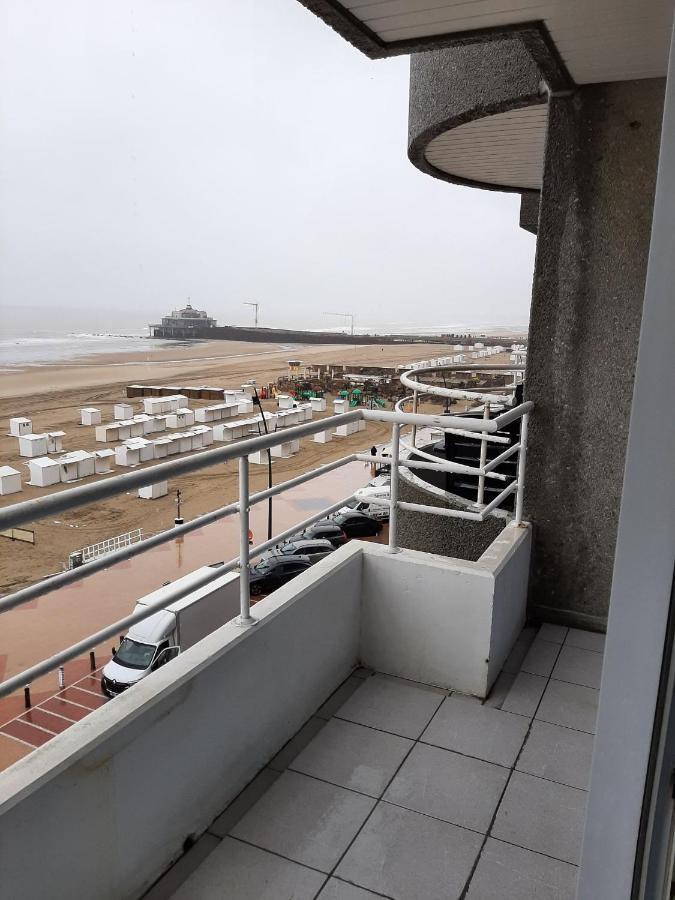 Studionusi Blankenberge Luaran gambar